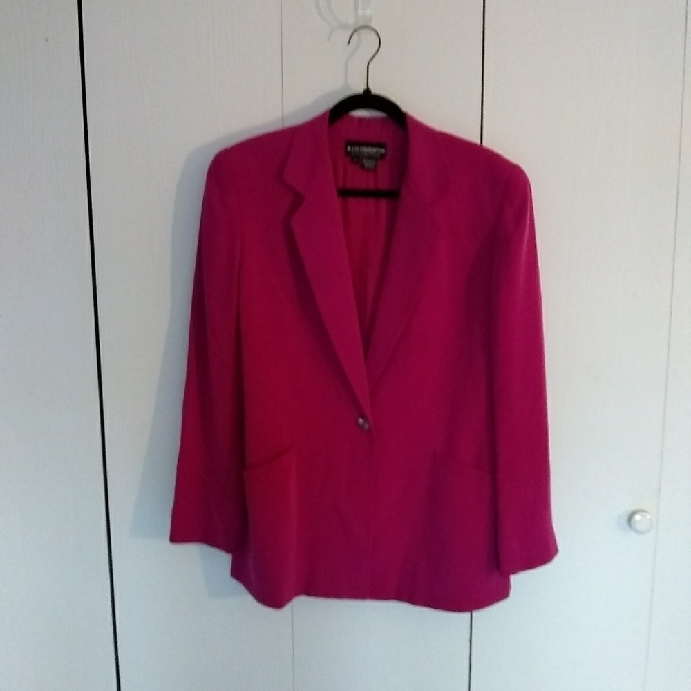 EUC Vintage Biz Claiborne silk blazer, fuschia